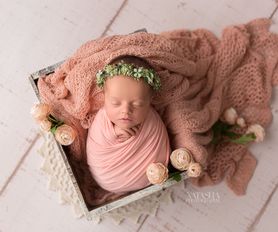 Nyfödd bebis nyföddfotografering