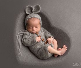 Nyfödd baby nyföddfotografering norrköping
